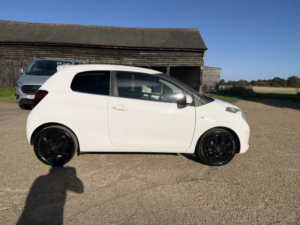 2015 Citroen C1 1.0 Vti Flair in White — image 6