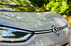 2022 Volkswagen Id.3 Pro S 77kwh Tour Hatchback 5dr Electric Auto (204 Ps) in Grey — image 3