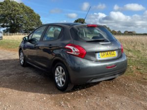 2014 Peugeot 208 1.0 Vti Active in Grey — image 3