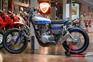 1977 Yamaha Xt Xts Custom Special in Silver — image 2