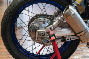 1977 Yamaha Xt Xts Custom Special in Silver — image 4