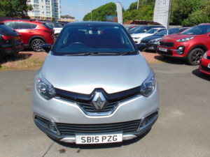 2015 Renault Captur 0.9 Signature Energy Tce 90 * Only 36850 Miles * Mot June 2027 * Full Service History * Finance Avai in Silver — image 4