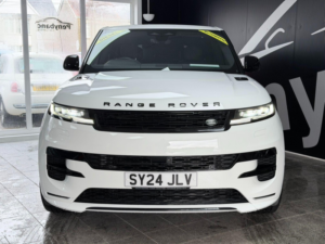 2024 Land Rover Range Rover Sport 3.0 D300 Mhev Dynamic Se Auto 4WD Euro 6 (s/s) 5dr in White — image 2