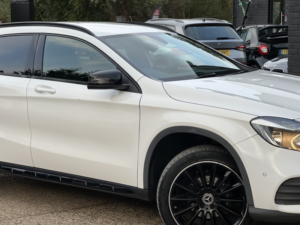 2018 Mercedes-Benz Gla 2.1 Gla200d Amg Line in White — image 5