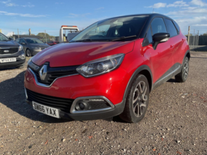 2017 Renault Captur 1.5 Dci Energy Dynamique S Nav Euro 6 (s/s) 5dr in Red — image 2