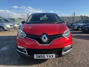 2017 Renault Captur 1.5 Dci Energy Dynamique S Nav Euro 6 (s/s) 5dr in Red — image 3