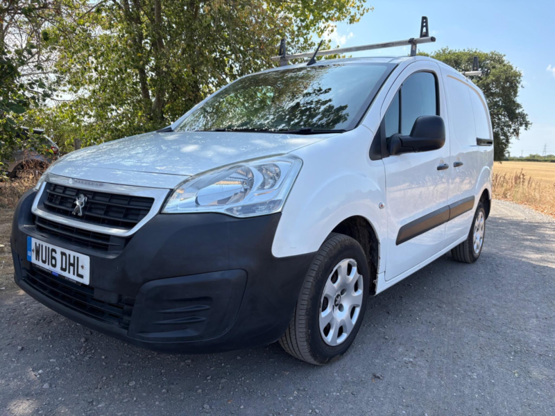 2016 Peugeot Partner 1.6 Hdi 850 Professional L1 4dr in White — image 1