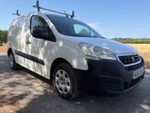 2016 Peugeot Partner 1.6 Hdi 850 Professional L1 4dr in White — image 3