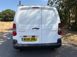 2016 Peugeot Partner 1.6 Hdi 850 Professional L1 4dr in White — image 6