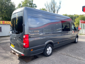 2017 Volkswagen Crafter 2.0 Tdi Bluemotion Tech Cr35 Panel Van 5dr Diesel Manual L3 H3 (205 G/km, 108 Bhp) in Grey — image 6