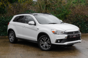 2016 Mitsubishi Asx 2.2 Di-D 4 Auto 4WD Euro 6 5dr in White — image 6