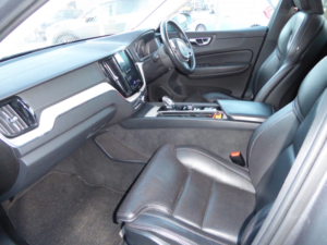 2020 Volvo Xc60 2.0 Inscription Pro B5 (diesel) in Grey — image 6
