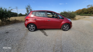 2016 Kia Venga 1.6 4 in Red — image 2