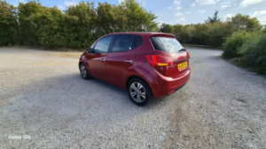 2016 Kia Venga 1.6 4 in Red — image 5