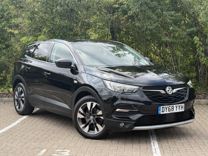 2018 Vauxhall Grandland X 1.2 Turbo Sport Nav in Black — image 1