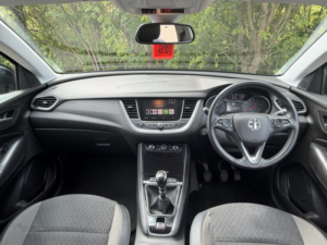 2018 Vauxhall Grandland X 1.2 Turbo Sport Nav in Black — image 3