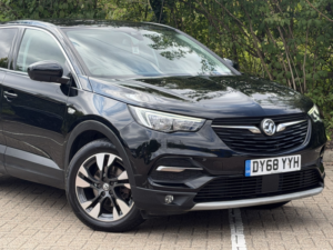 2018 Vauxhall Grandland X 1.2 Turbo Sport Nav in Black — image 6
