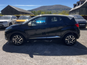 2016 Renault Captur 0.9 Dynamique S Nav Tce 90 in Black — image 2