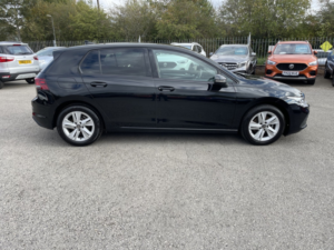 2024 Volkswagen Golf 1.0 Tsi Life in Black — image 5