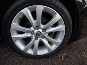 2011 Skoda Superb 1.6 Tdi Se Plus Euro 5 5dr in Black — image 6