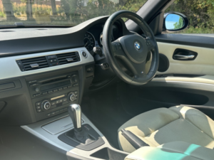 2007 BMW 3 Series 2.0 320i M Sport Saloon in Black — image 3