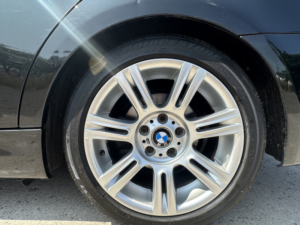 2007 BMW 3 Series 2.0 320i M Sport Saloon in Black — image 4