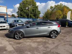 2016 Volvo V40 2.0 D2 R-Design Lux Euro 6 (s/s) 5dr in Grey — image 3