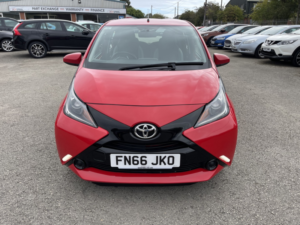 2016 Toyota Aygo 1.0 Vvt-I X-Play in Red — image 4