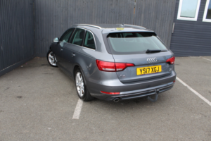 2017 Audi A4 Avant 2.0 Tdi Ultra Sport in Grey — image 2