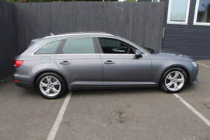 2017 Audi A4 Avant 2.0 Tdi Ultra Sport in Grey — image 6