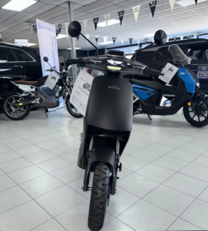 2025 Vmoto Cux Moped Electric Automatic (4 Ps) in Black — image 4