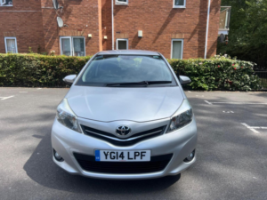 2014 Toyota Yaris 1.33 Dual Vvt-I Icon Plus Multidrive S Euro 5 5dr in Silver — image 2