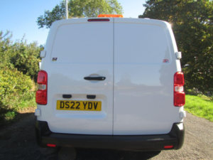 2022 Vauxhall Vivaro 1.5 Turbo Diesel 2900 Dynamic L2h1 - Damaged Cat S - Drive Away in White — image 6