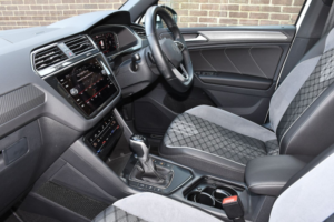 2023 Volkswagen Tiguan 1.5 Tsi R-Line Edition SUV 5dr Petrol DSG Euro 6 (s/s) (150 Ps) in White — image 4