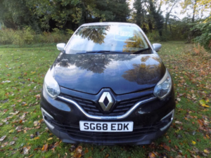 2018 Renault Captur 0.9 Tce Energy Play Euro 6 (s/s) 5dr in Black — image 2