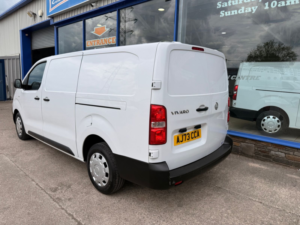 2023 Vauxhall Vivaro 1.5 Turbo D 2900 Prime Panel Van 6dr Diesel Manual L2 H1 Euro 6 100 Ps in White — image 4