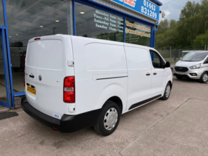 2023 Vauxhall Vivaro 1.5 Turbo D 2900 Prime Panel Van 6dr Diesel Manual L2 H1 Euro 6 100 Ps in White — image 6