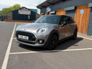 2016 MINI Clubman 1.5 Cooper Euro 6 (s/s) 6dr in Silver — image 2