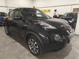 2017 Nissan Juke 1.5 Dci Tekna in Black — image 5