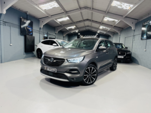 2021 Vauxhall Grandland X 1.2 Turbo Elite Nav in Grey — image 2