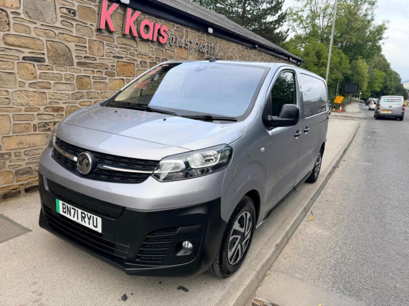 2022 Vauxhall Vivaro Electric 3100 75kwh Dynamic Auto L1 H1 5dr in Grey — image 1