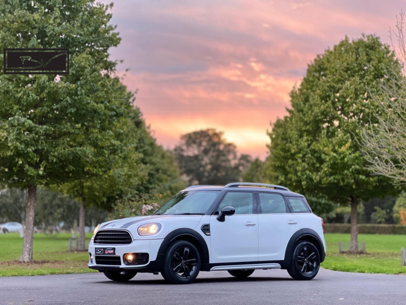 2017 MINI Countryman 1.5 Cooper Auto Euro 6 (s/s) 5dr in White — image 1