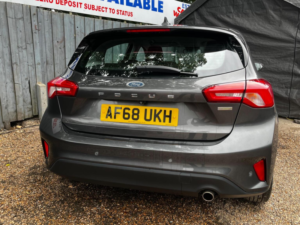 2018 Ford Focus 1.0t Ecoboost Titanium Euro 6 (s/s) 5dr in Grey — image 5