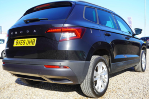 2019 Skoda Karoq 1.0 Tsi Se Technology Euro 6 (s/s) 5dr in Black — image 2