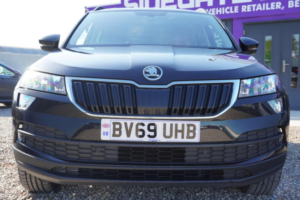 2019 Skoda Karoq 1.0 Tsi Se Technology Euro 6 (s/s) 5dr in Black — image 5