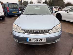 2006 Ford Mondeo 2.0 Ghia X Estate 5dr Petrol Manual (193 G/km, 143 Bhp) in Blue — image 2