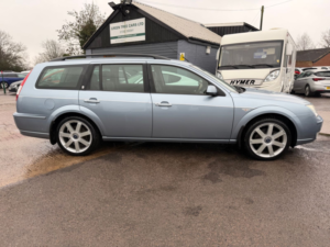 2006 Ford Mondeo 2.0 Ghia X Estate 5dr Petrol Manual (193 G/km, 143 Bhp) in Blue — image 5