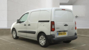 2018 Citroen Berlingo 1.6 Bluehdi 625 Enterprise L1 5dr in Silver — image 4