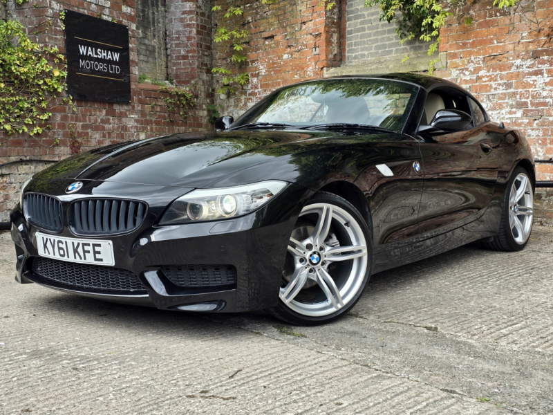 2011 BMW Z4 2.5 Z4 Sdrive23i M Sport Highline Edition in Black — image 1