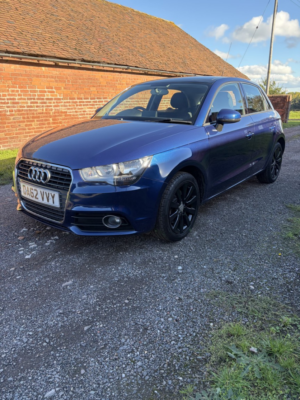 2012 Audi A1 1.6 Tdi Sport in Blue — image 3